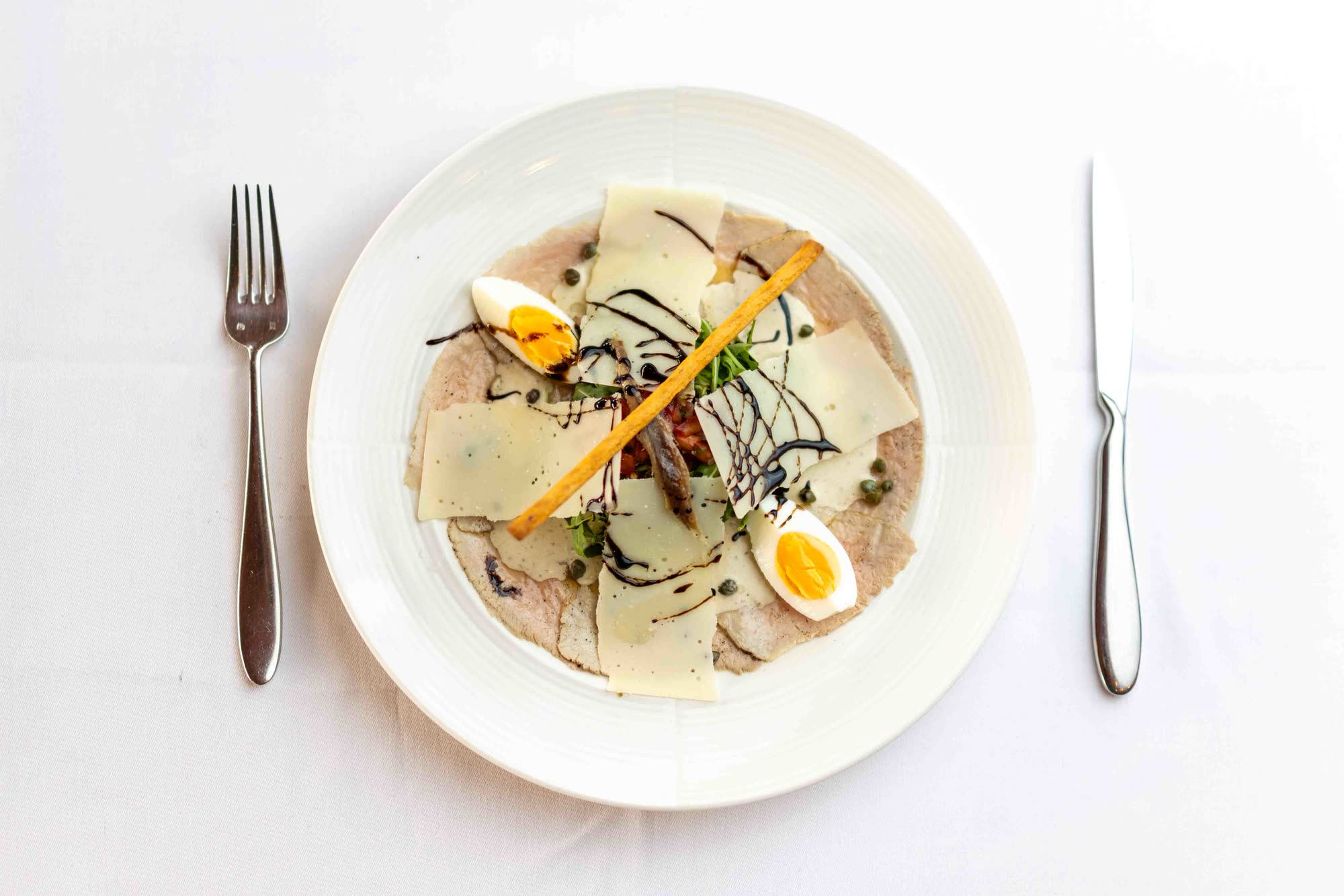 Carpaccio de veau, parmesan et câpres